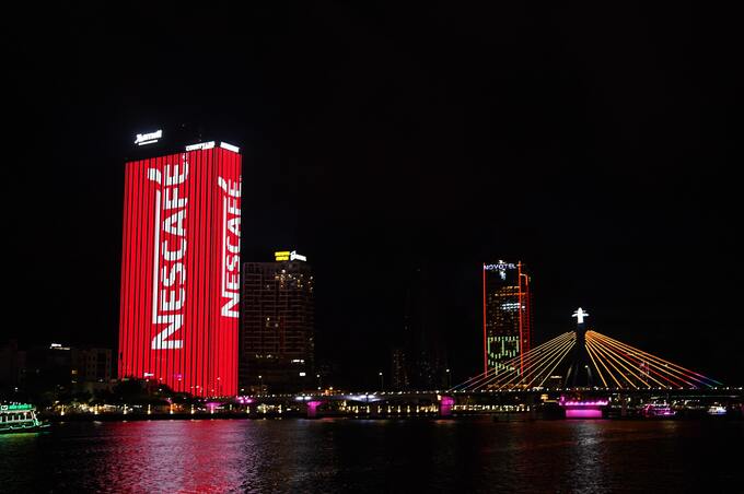 NESCAFÉ triển khai những bảng quảng cáo 3D ấn tượng tại ga Cát Linh và tòa nhà JW Marriott từ 22/6 – 24/6