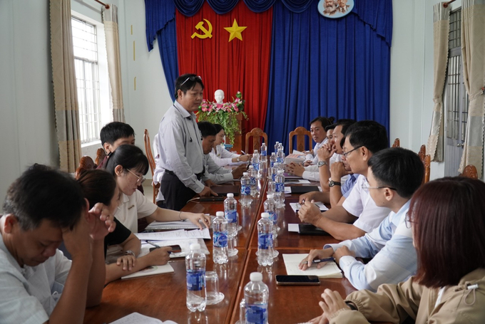 Quang cảnh buổi làm việc  