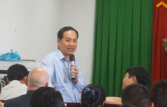 TS.BS Lê Quan Anh Tuấn - Trưởng khoa Ngoại Gan mật tụy BV Đại học Y dược TP. HCM, Chủ tịch Chi hội thoát vị Việt Nam chia sẻ kinh nghiệm hay  trong phẫu thuật thoát bị bẹn