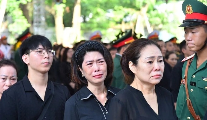 Người dân thương tiếc tiễn biệt Tổng Bí thư Nguyễn Phú Trọng (Ảnh: Nhân dân)    