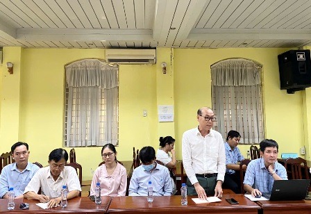BS.CKII Huỳnh Ngọc Diệp - Giám đốc Bệnh viện Đa khoa khu vực Tháp Mười phản ánh những khó khăn trong công tác chạy thận nhân tạo