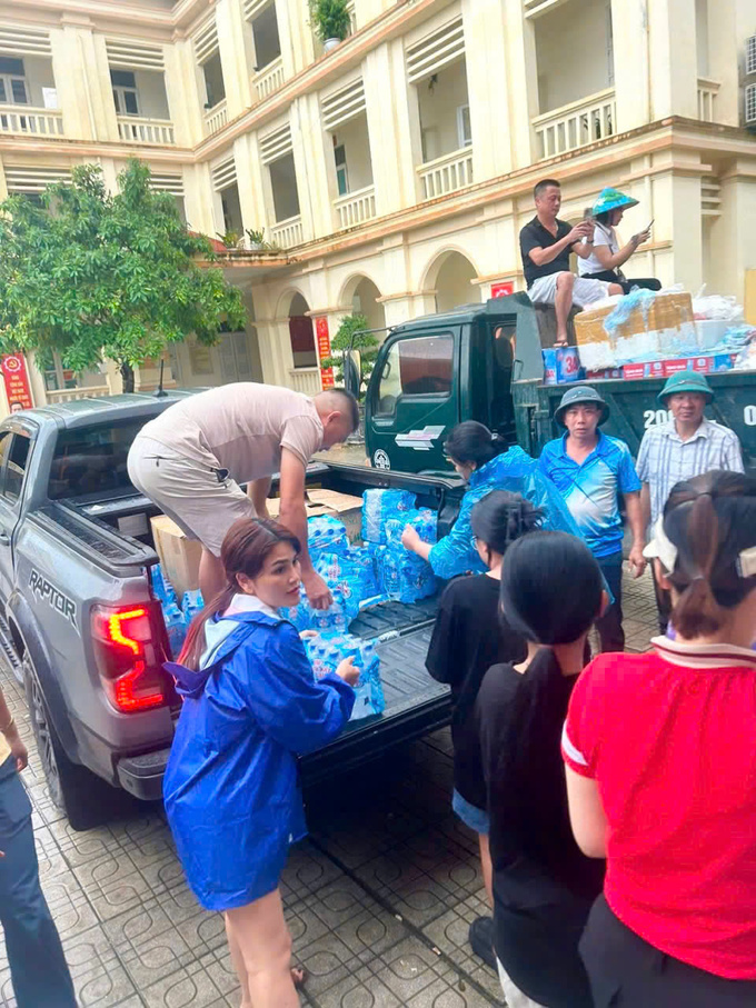 Cứu trợ tại Nhã Lộng - Phú Bình - Thái Nguyên