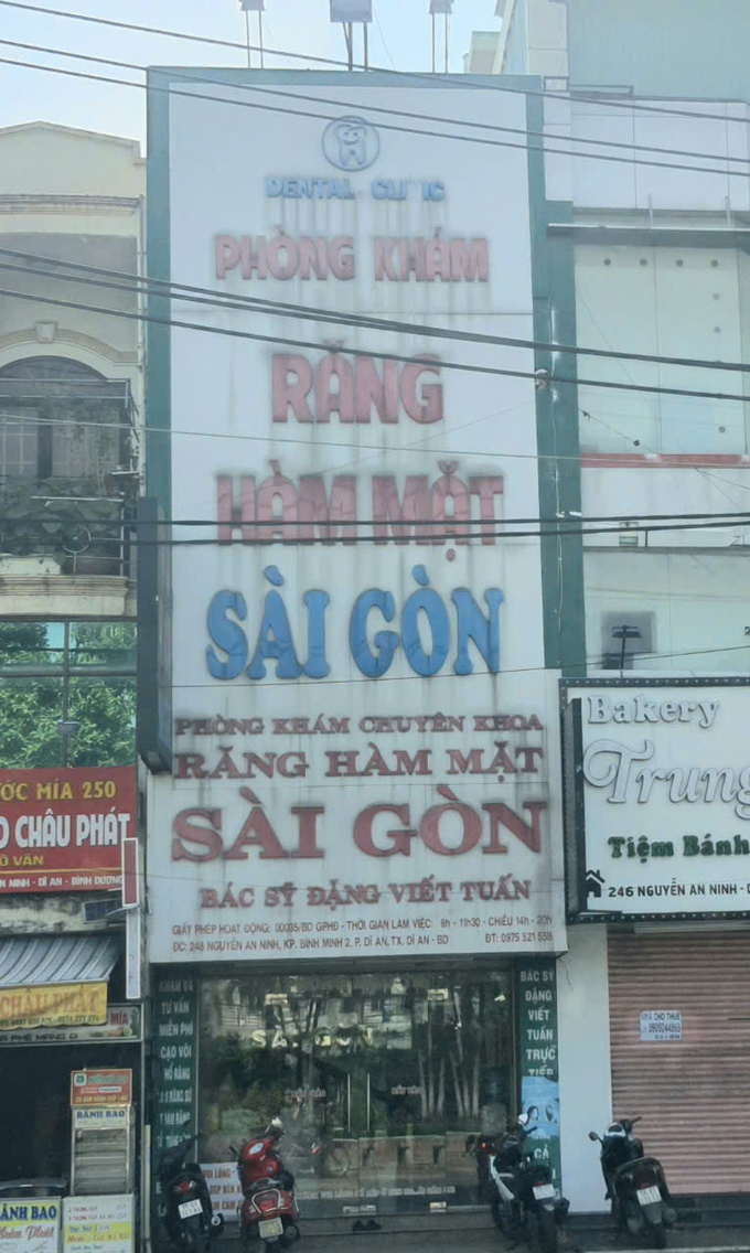 Phòng khám chuyên khoa Răng Hàm Mặt - Nha khoa Sài Gòn bị phát hiện không có giấy phép hoạt động khám chữa bệnh bị xử phạt 45 triệu đồng và đình chỉ hoạt động trong vòng 18 tháng