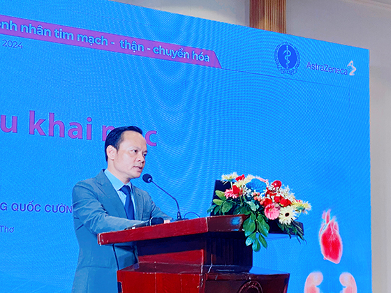 TS.BS Hoàng Quốc Cường, Giám đốc Sở Y tế TP Cần Thơ phát biểu tại Hội thảo khoa học Quản lý toàn diện bệnh nhân tim mạch – thận – chuyển hoá
