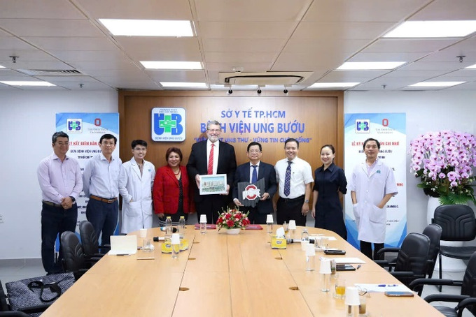 Bệnh viện Ung Bướu TP. HCM đã thực hiện một loạt hoạt động ký kết hợp tác quốc tế 
