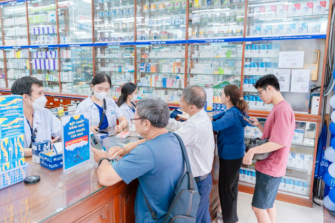 Cảm ơn hơn 20 triệu khách hàng đã cho Long Châu cơ hội được phục vụ, nâng niu sức khỏe trong suốt một năm qua