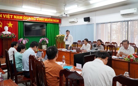 BS.CKII Phan Văn Ê - Phó Giám đốc Sở Y tế Đồng Tháp phát biểu tại buổi làm việc