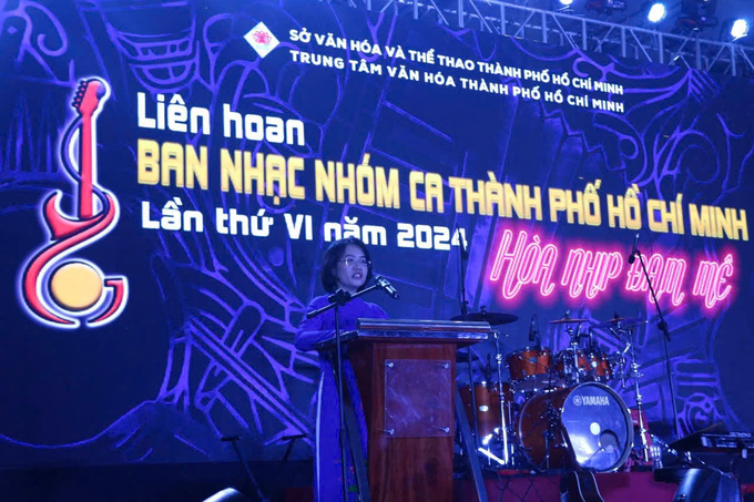 Bà Nguyễn Thị Hoài Phượng - Phó Giám đốc phụ trách Trung tâm Văn hóa TP. Hồ Chí Minh, Trưởng Ban tổ chức liên hoan phát biểu khai mạc