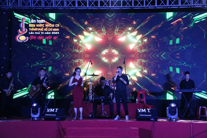 Tiết mục dự thi của nhóm Harmony Band