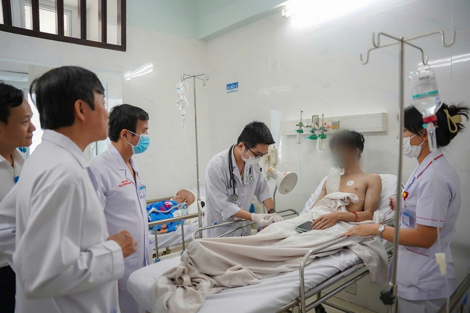 Lãnh đạo Bệnh viện Thống Nhất đã huy động nhiều nhân lực, phương tiện, trang thiết bị y tế, tổ chức phân luồng và đã tiếp nhận cấp cứu kịp thời 13 nạn nhân của vụ cháy (Ảnh: BVCC)