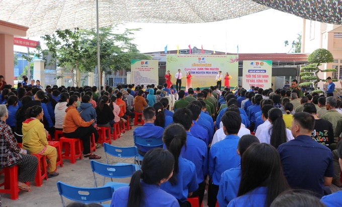 Toàn cảnh lễ Khởi động