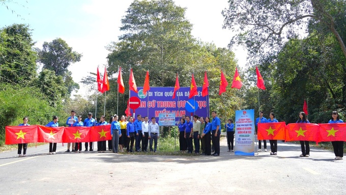 Khánh thành công trình “Đường cờ Tổ quốc – Đường về di tích” giai đoạn 1