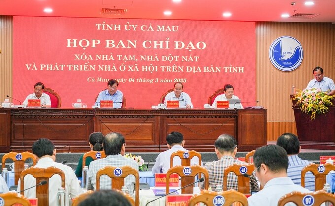 Đại biểu dự cuộc họp