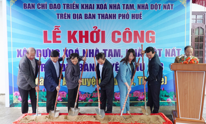 Lãnh đạo thành phố Huế dự lễ khởi công xây dựng nhà tạm, nhà dột nát trên địa bàn huyện Phú Lộc