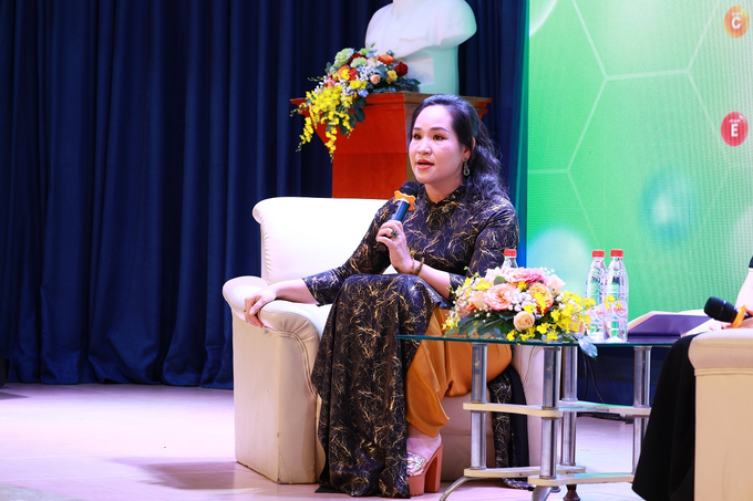 TS. Tô Nhi A chia sẻ các kinh nghiệm chăm sóc sức khỏe tinh thần cho sinh viên