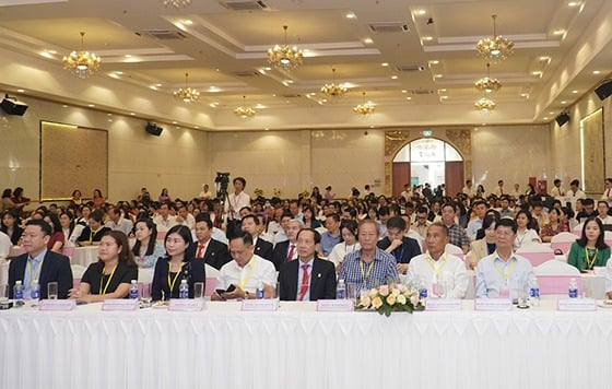 Các đại biểu dự hội thảo
