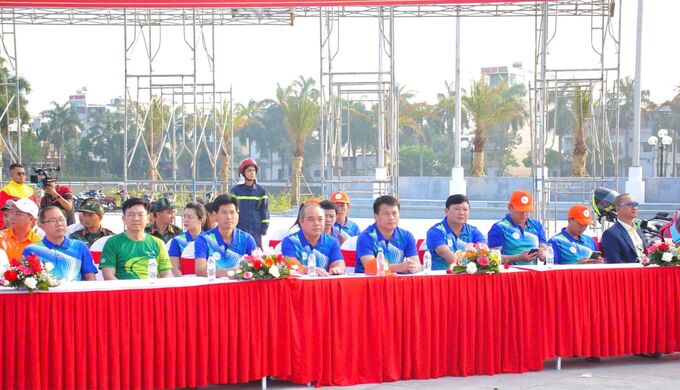 Đại biểu tham dự