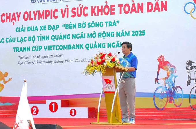 Giám đốc Sở Văn hóa, Thể thao và Du lịch Nguyễn Tiến Dũng phát biểu tại lễ phát động