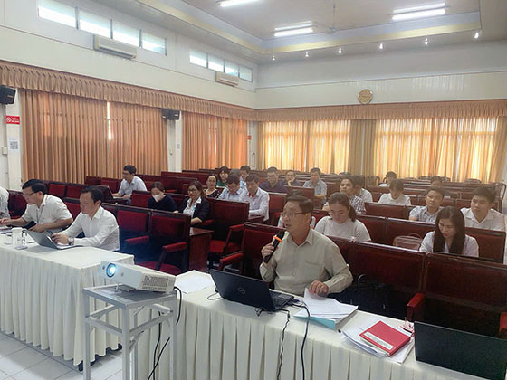 Các đại biểu dự cuộc họp