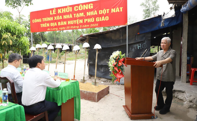 Ông Nguyễn Văn Lợi - Bí thư tỉnh Bình Dương phát biểu tại lễ khởi công 