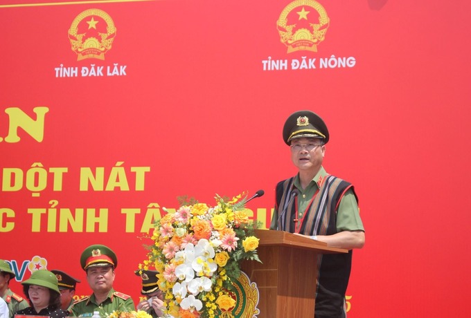 Trung tướng Phạm Thế Tùng - Thứ trưởng Bộ Công an phát biểu tại lễ ra quân