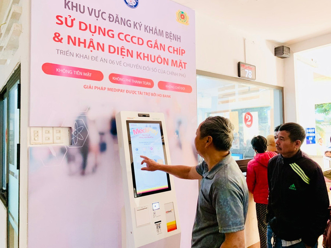 kiosk-y-te-thong-minh-da-lap-dat-va-dua-vao-su-dung-tai-trung-tam-y-te-tp-pleiku-va-huyen-chu-se-gop-phan-mang-lai-nhieu-tien-ich-cho-co-so-y-te-va-nguoi-benh-anh-nhu-nguyen