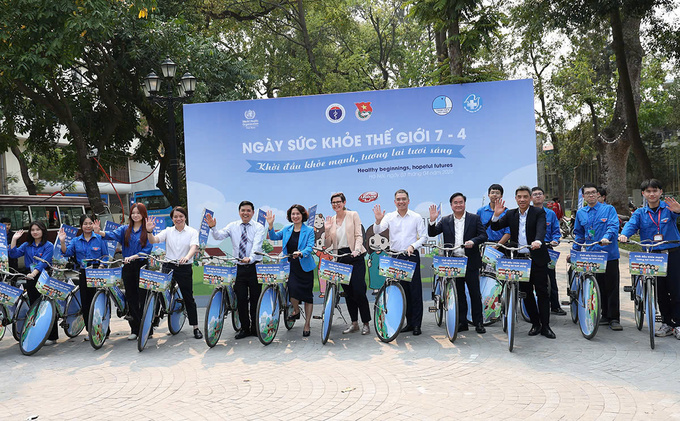 Các đại biểu hưởng ứng Ngày sức khỏe thế giới năm 2025
