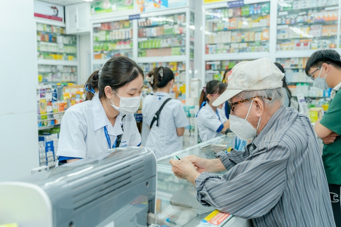 FPT Long Châu tiên phong mang giải pháp mới trong điều trị cho người bị bệnh mỡ máu