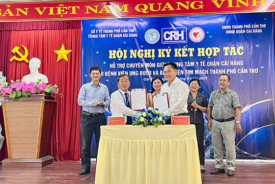 Ký kết hợp tác hỗ trợ chuyên môn giữa TTYT quận Cái Răng với Bệnh viện Ung bướu TP. Cần Thơ