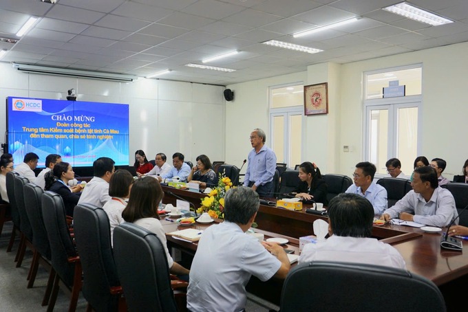 Cà Mau tổ chức đoàn học tập kinh nghiệm tại Trung tâm Kiểm soát bệnh tật TP. HCM
