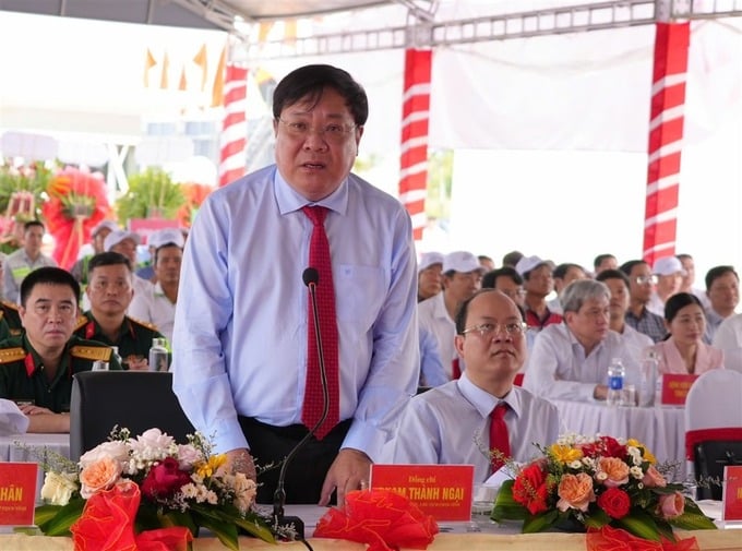 Phó Bí thư Tỉnh ủy, Chủ tịch UBND tỉnh Phạm Thành Ngại phát biểu tại lễ khởi công dự án đầu tư xây dựng Bệnh viện đa khoa Cà Mau quy mô 1.200 giường bệnh