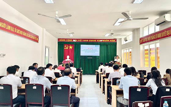 Quang cảnh lớp tập huấn