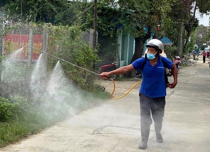 Phun hóa chất diệt muỗi tại TP. Tam Kỳ, tỉnh Quảng Nam
