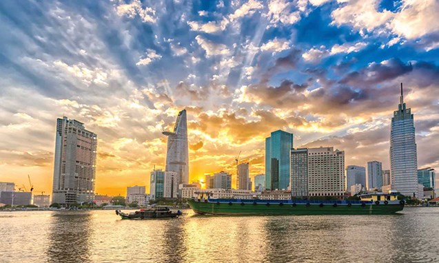 Việt Nam đang tiếp tục viết nên một bản hùng ca mới – bản hòa ca của đổi mới, hội nhập, phát triển và ý chí vươn lên mạnh mẽ trong thế kỷ XXI (Ảnh: Báo Chính phủ)