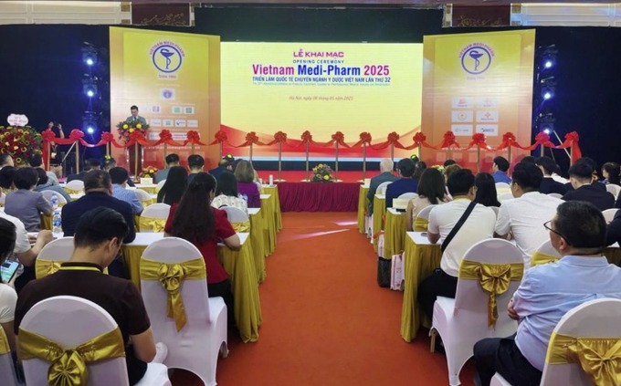 Quang cảnh lễ khai mạc 