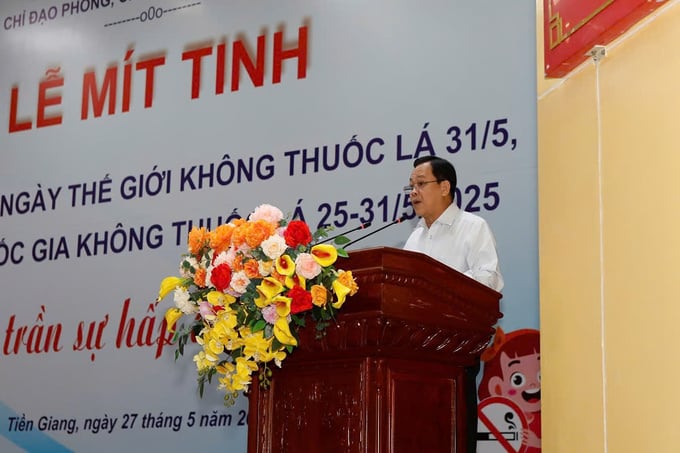 Ông Nguyễn Thanh Linh - Phó Giám đốc Sở Y tế Tiền Giang phát biểu hưởng ứng 