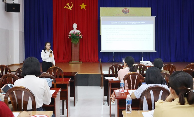Quang cảnh lớp tập huấn