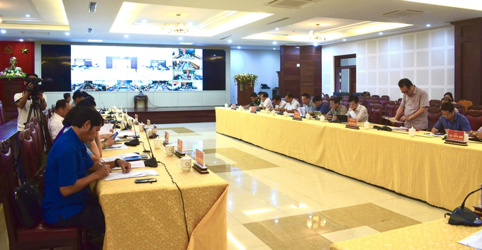 Quang cảnh phiên họp