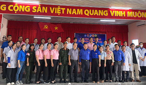 Đội ngũ thầy thuốc trẻ Trường Cao đẳng Y tế Cần Thơ