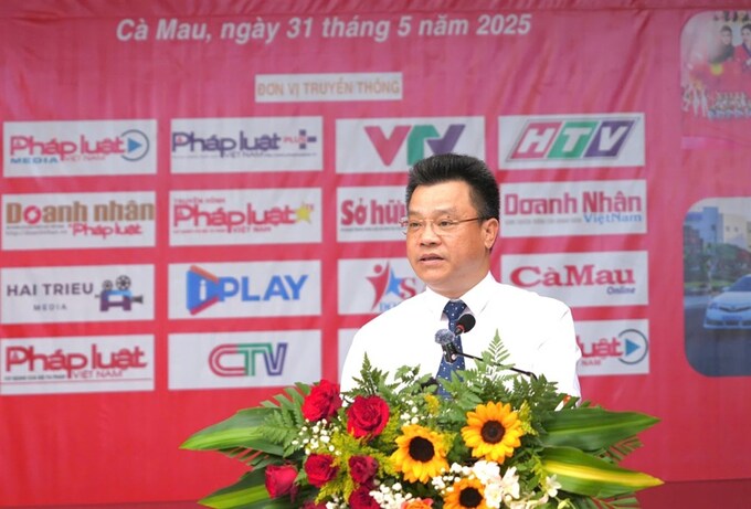 Phó Chủ tịch chuyên trách Ủy ban An toàn giao thông Quốc gia Lê Kim Thành phát biểu tại chương trình