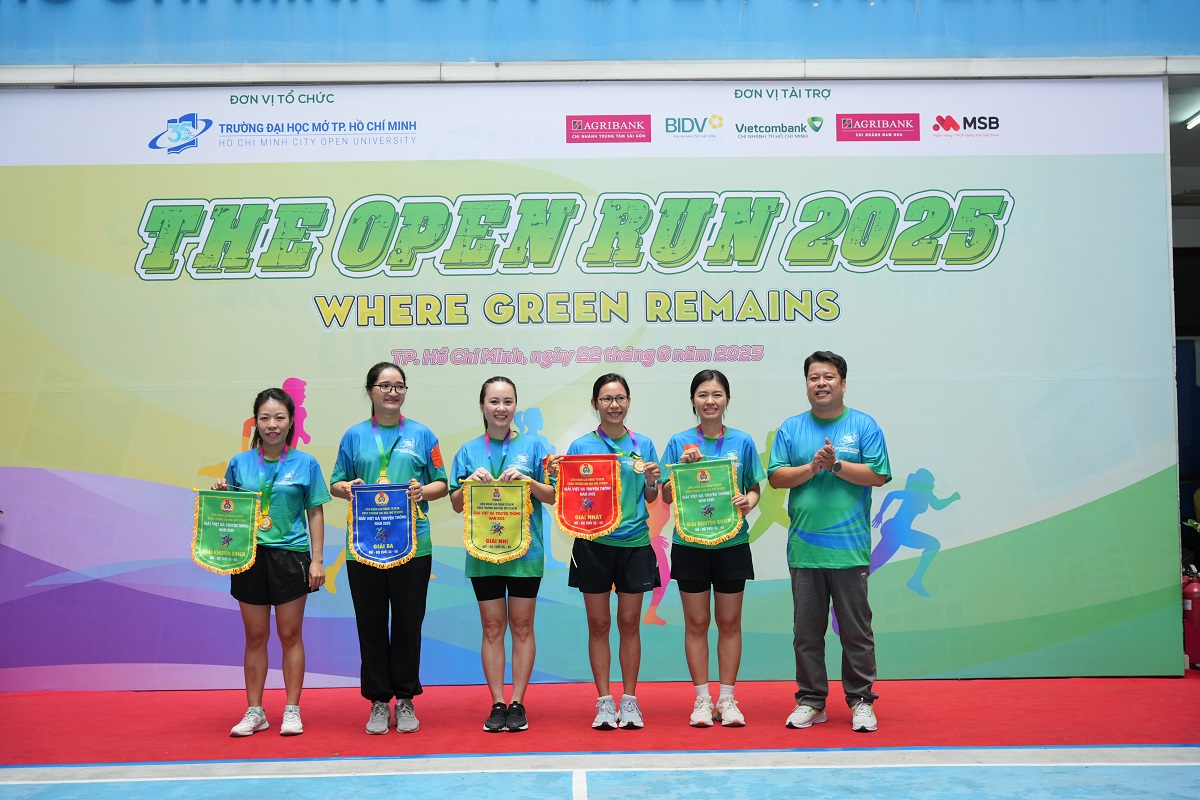 Giai-chay-viet-gia-truyen-thong-truong-dai-hoc-mo-tphcm-4