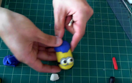 Cách làm búp bê Minion bằng đất sét