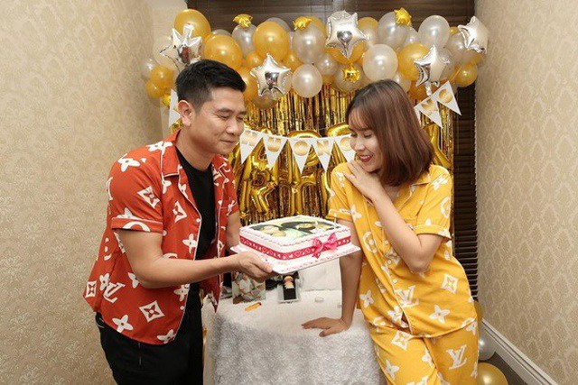 3 cap vo chong "guong vo lai lanh", tai hop cang yeu nhau tham thiet hon cua showbiz viet - 4