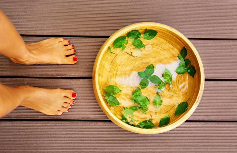 Ngâm Chân Trị Mất Ngủ: Đúng Cách Mới Hiệu Quả!