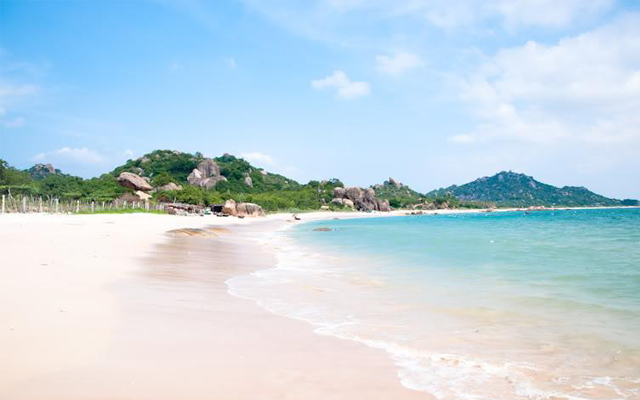 Du lịch biển Hải Tiến Thanh Hóa ngỡ ngàng trước 