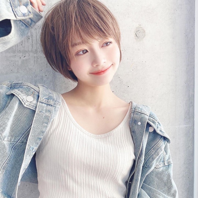 5 kiểu tóc trendy giúp tóc dày thêm vài lớp, nàng nào tóc mỏng nên học theo ngay - Ảnh 4. 5 kiểu tóc trendy giúp tóc dày thêm vài lớp, nàng nào tóc mỏng nên học theo ngay - Ảnh 4.