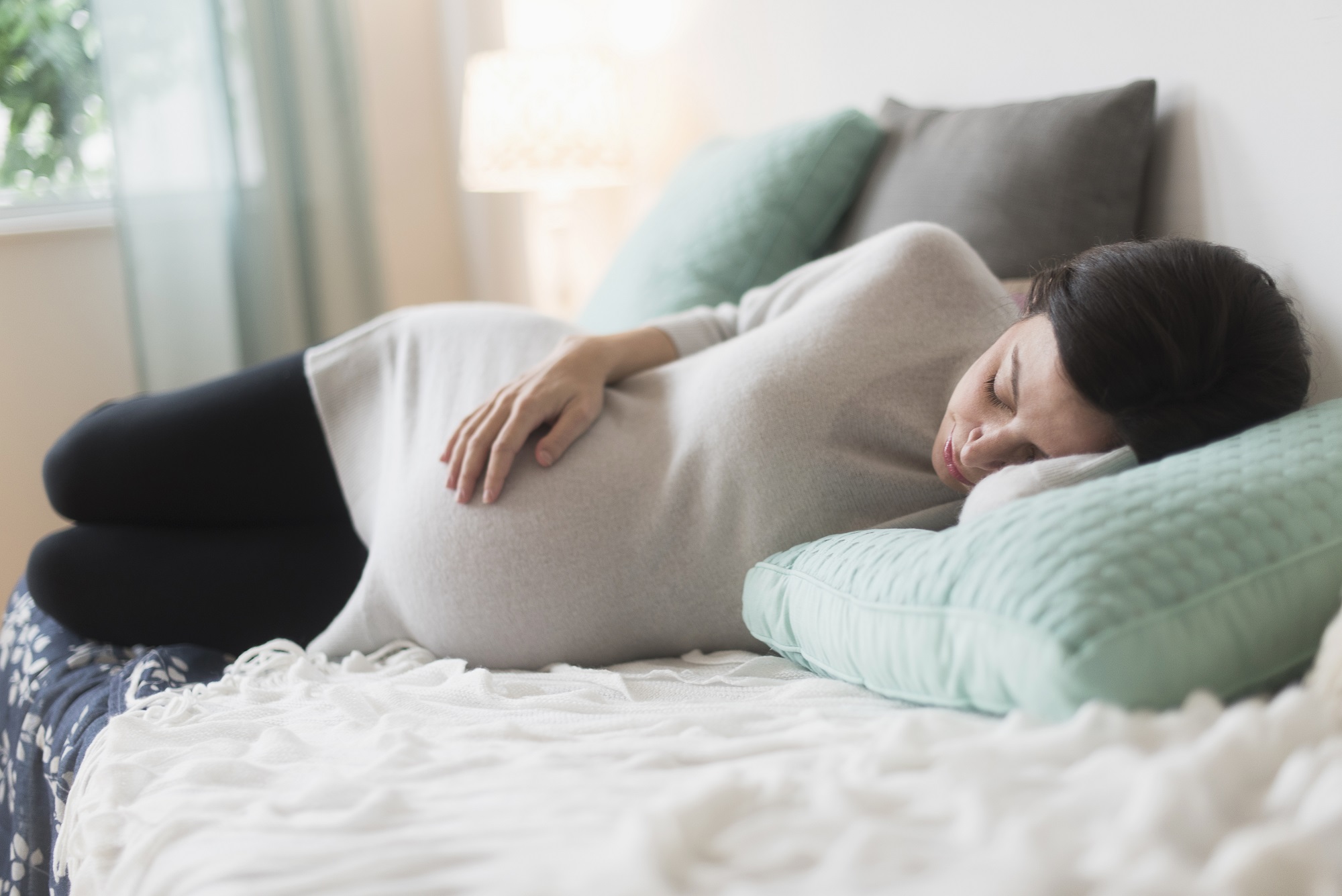 bà bầu có nên ăn rau xà lách