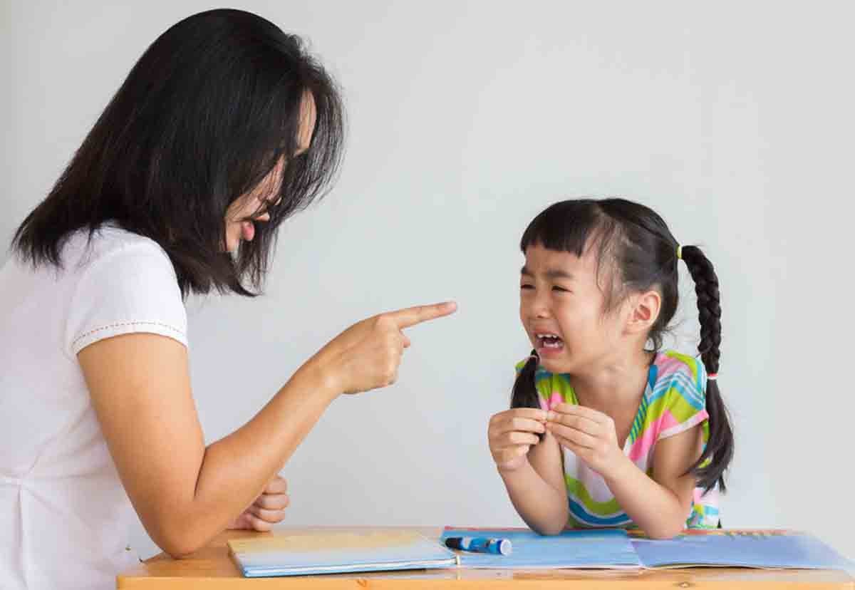 4 ly do chung minh me dung bao gio quat con "dung khoc nua!" - 4