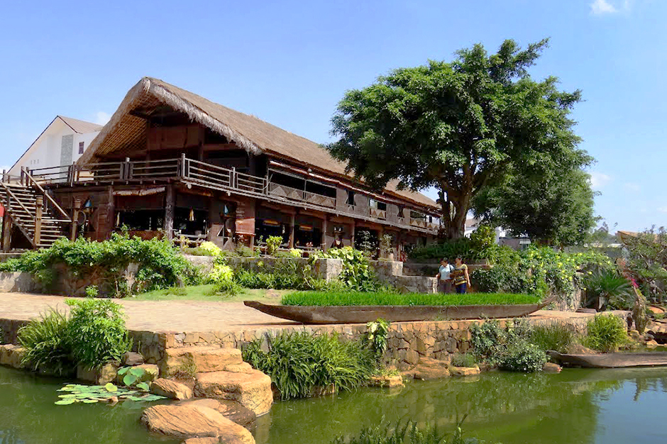 Làng cà phê Trung Nguyên - Trung Nguyen Coffee Village | Yeudulich