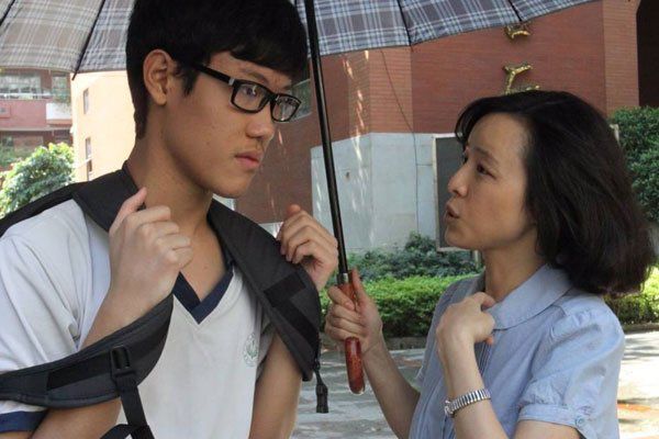 me don than nuoi con trai pham phai loi nay, dua tre kho truong thanh trong tuong lai - 1